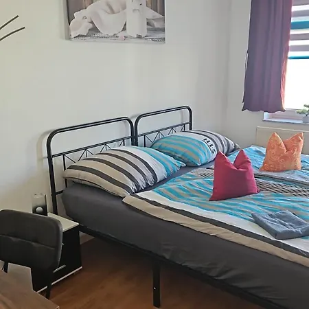 Flex Aparts - Grosse, Moeblierte In Mit 2 Zimmern Appartement Zwickau