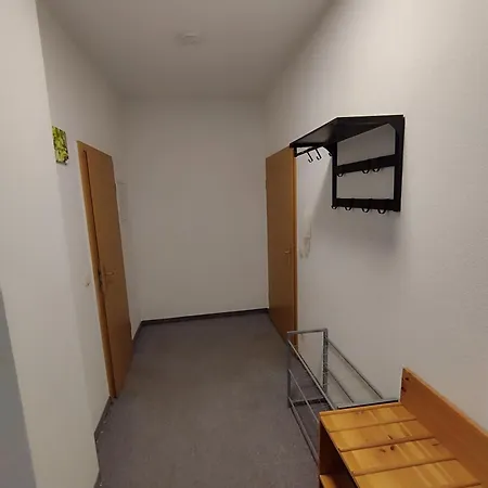 Flex Aparts - Grosse, Moeblierte In Mit 2 Zimmern Zwickau
