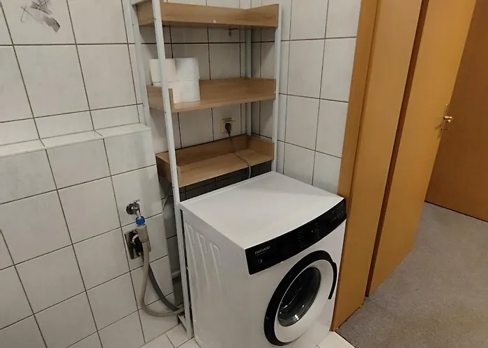 Flex Aparts - Grosse, Moeblierte In Mit 2 Zimmern Appartement Zwickau